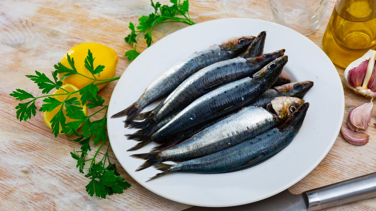 sardines dish lemon