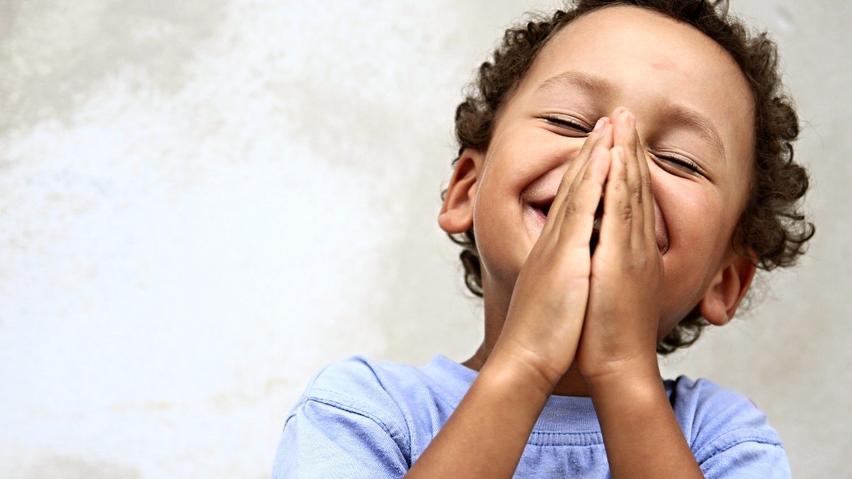 CHILD-SMILE-PRAYING.jpg