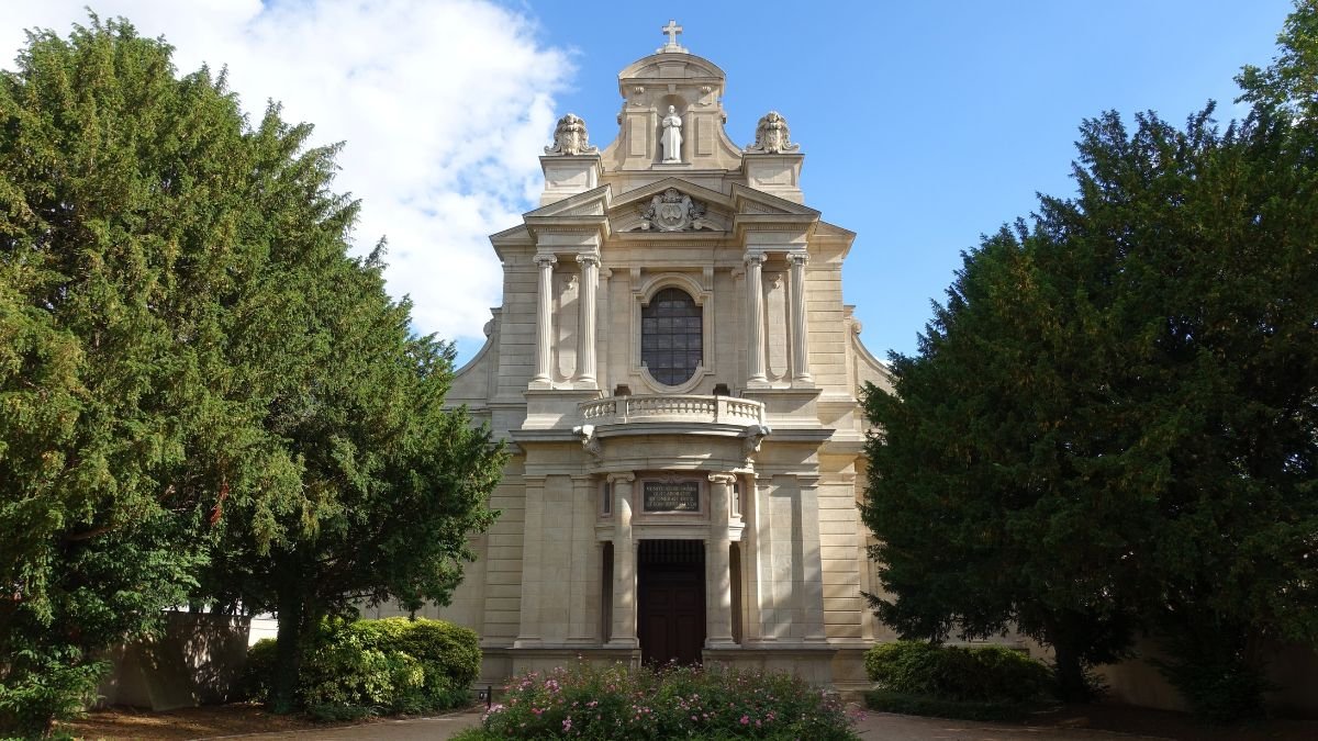 FACADE-SAINT-BRUNO-EGLISE-LYON