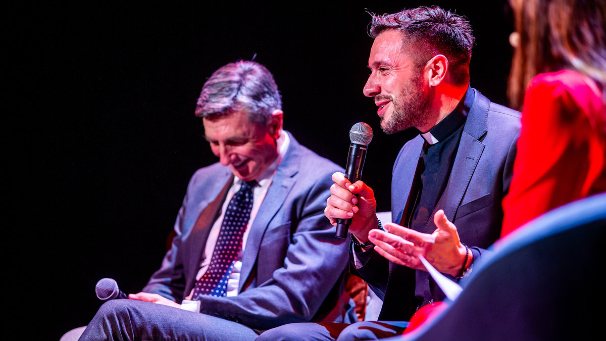 martin-golob-borut-pahor-festivalna-22.jpg