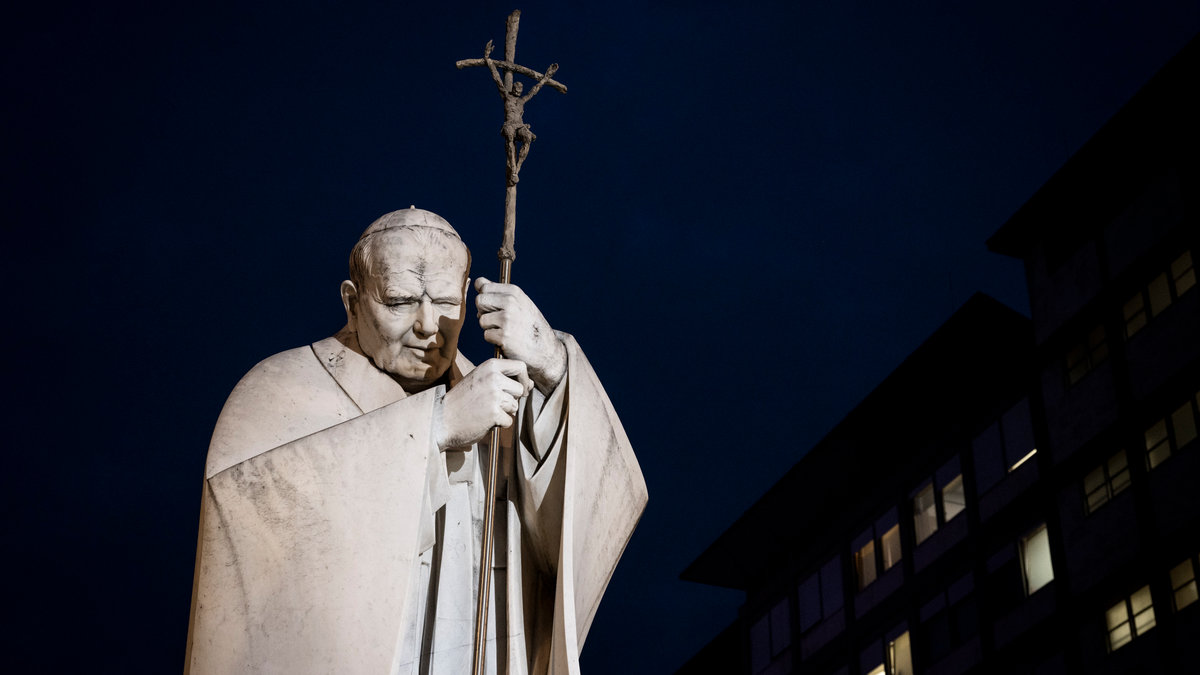 ITALY-VATICAN-POPE-HEALTH-GEMELLI-HOSPITAL
