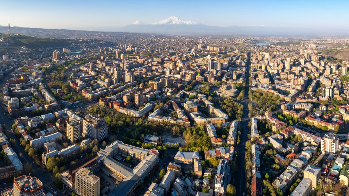 EREVAN-ARMENIE-shutterstock_2517144405.jpg
