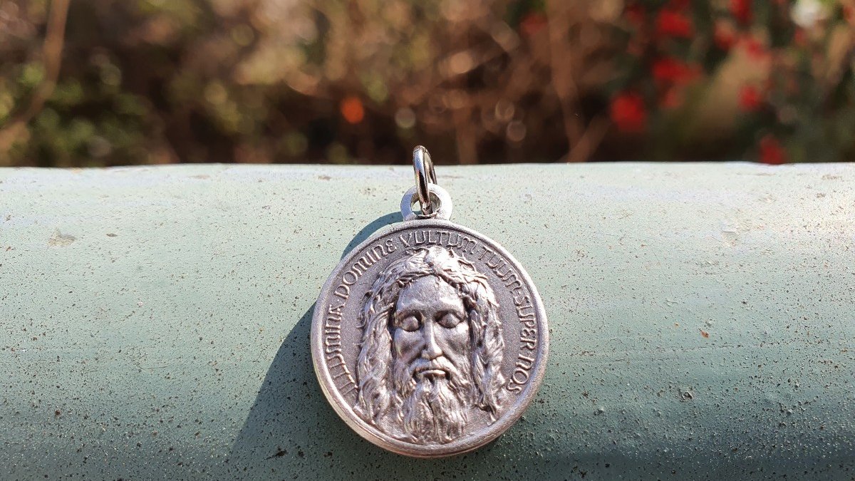 SAINTE-FACE-DE-JESUS.jpg