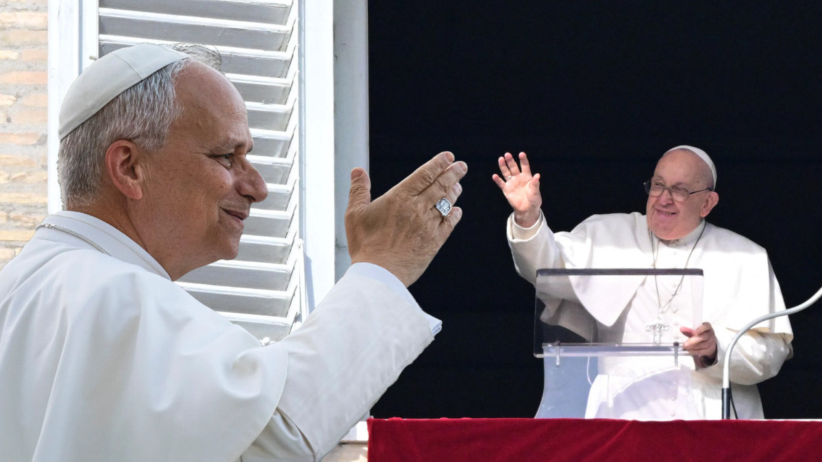 Photo montage of Pope Leo XIV and Pope Francis
