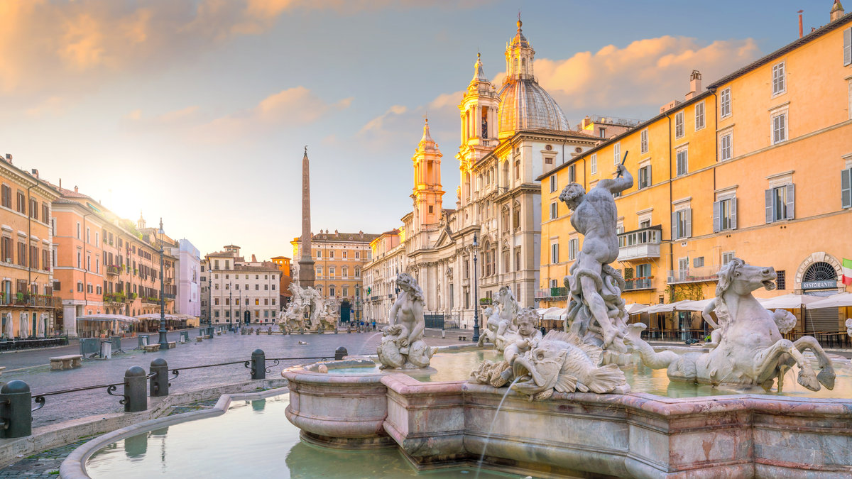 Piazza-Navona-in-Rome-Italy-at-twilight.jpg