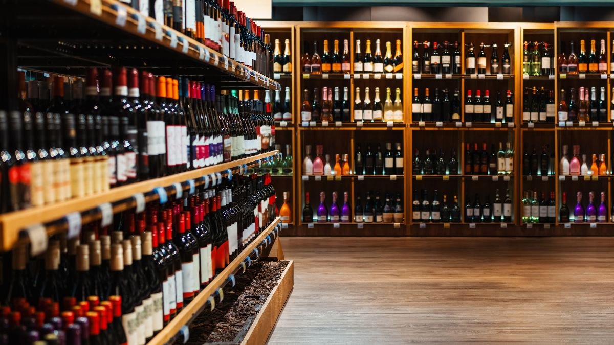 VIN-SUPERMARCHES-SHUTTERSTOCK