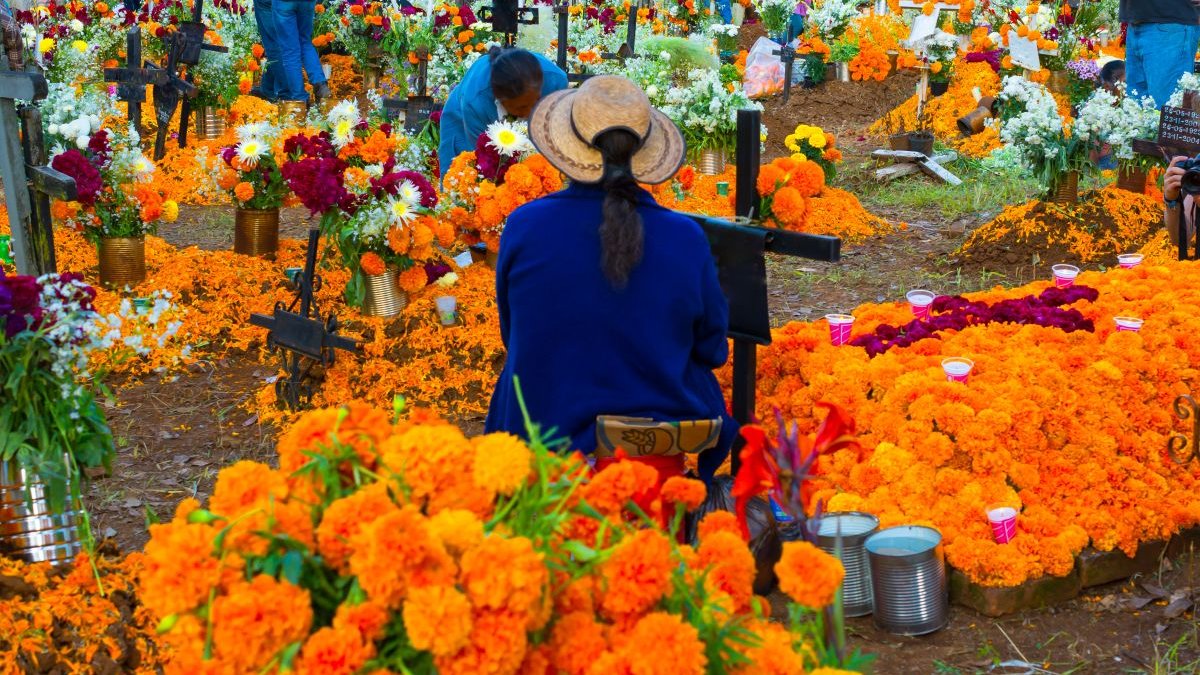 costumbre prehispánica, flores, velorios,