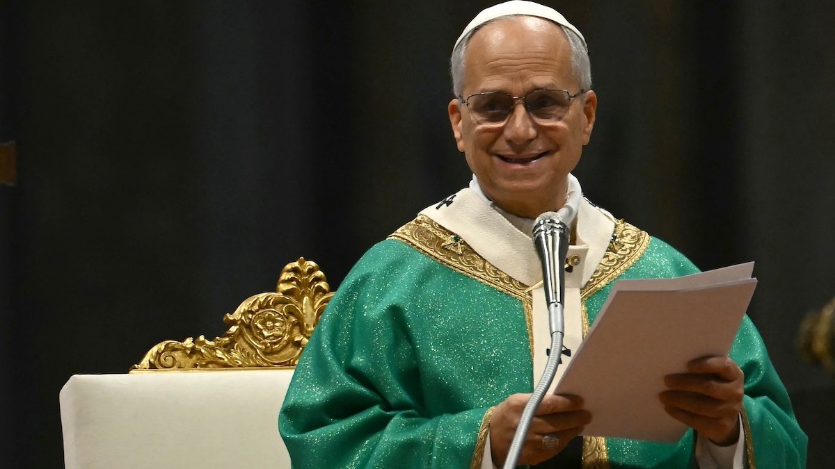 leo-green-vestments-smile.jpg
