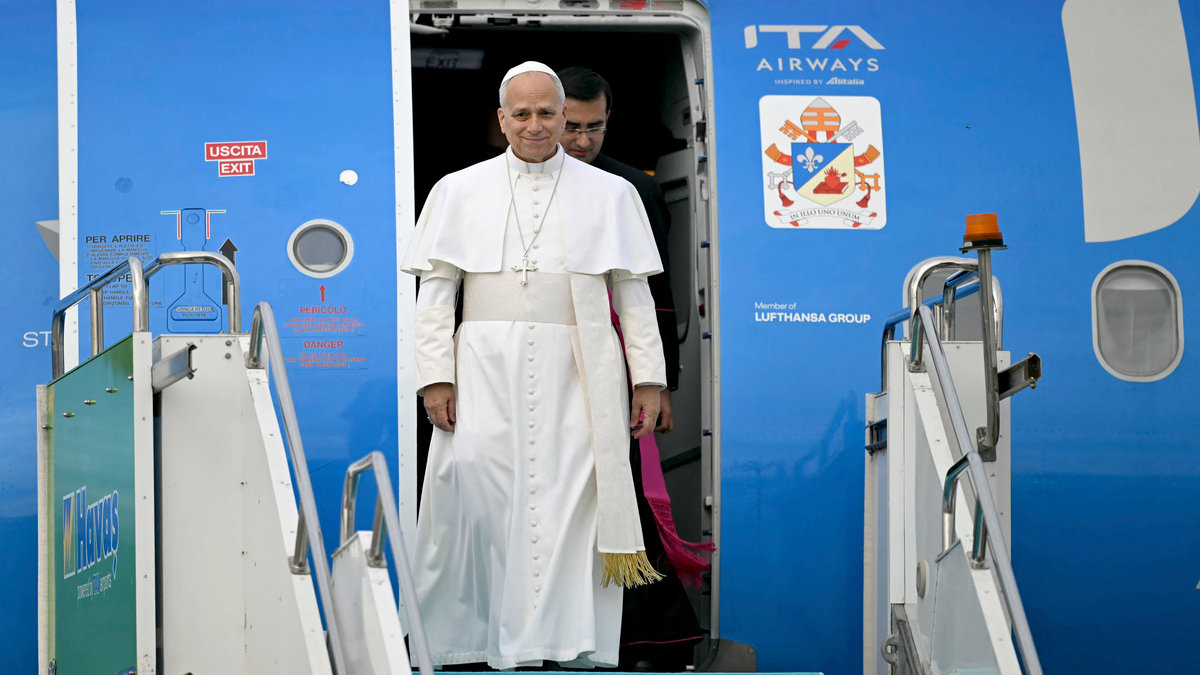 pope-leo-xiv-plane-turkey-lebanon