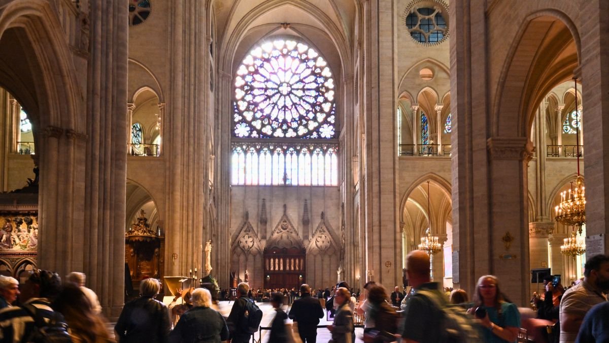 interieur-Notre-Dame-de-Paris-AFP