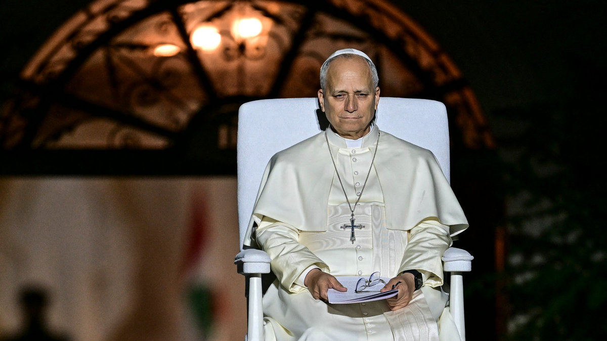 pope-leo-xiv-youths-maronite-patriarchate-bkerke-beirut-lebanon