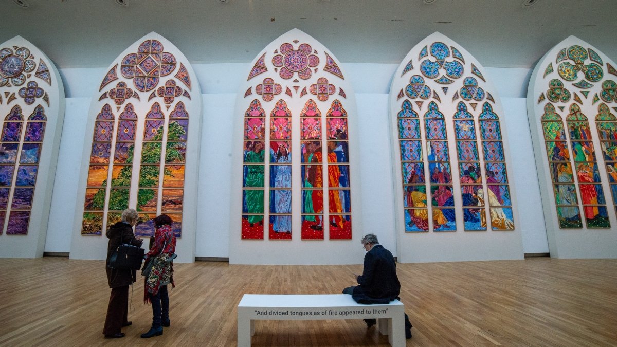 vitraux-contemporains-notre-dame-claire-tabouret.jpg