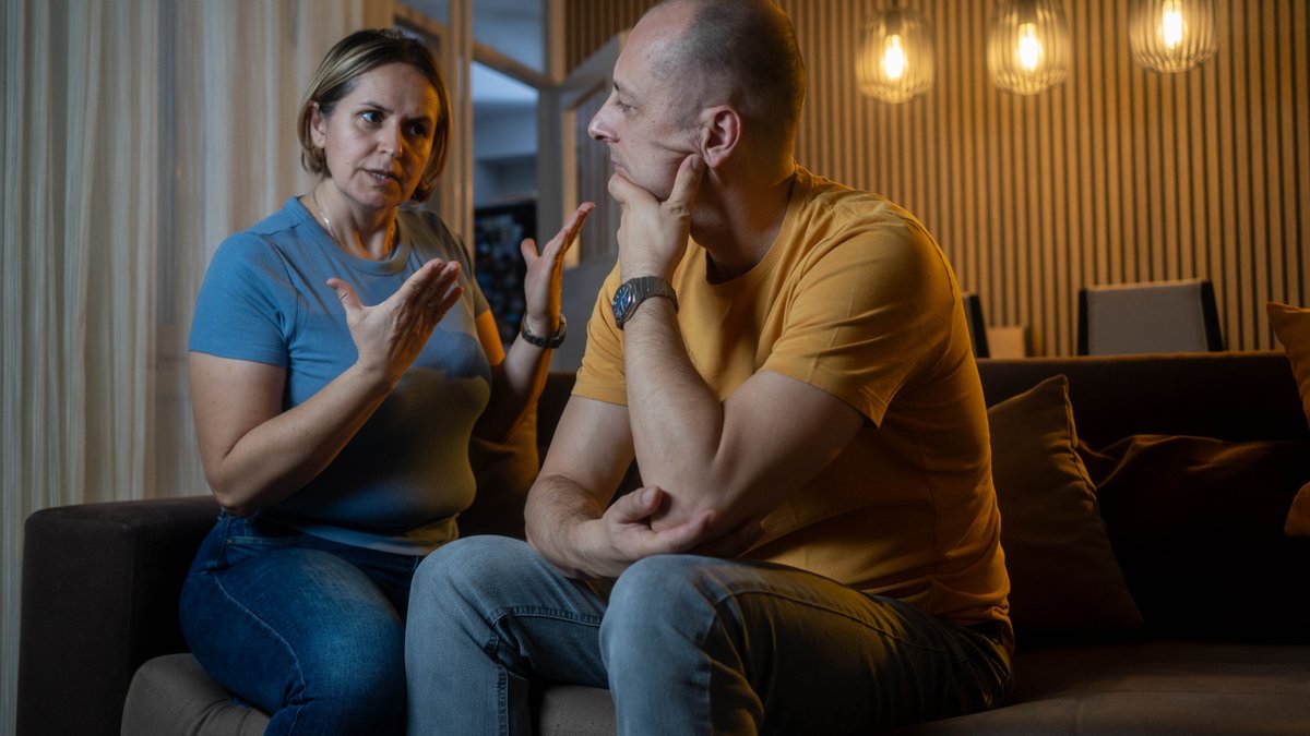 Pareja - discutiendo