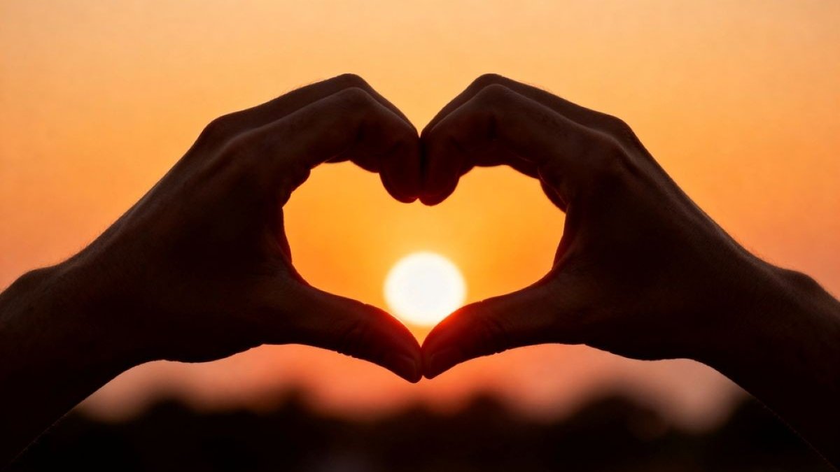 San Valentín, amor, amistad, amigos, Jesús, misa, sagrario