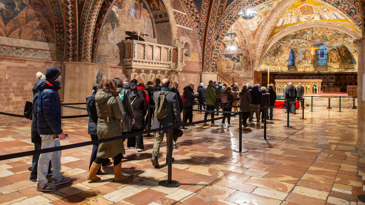 assisi-st-francis-relics-public-veneration-2026