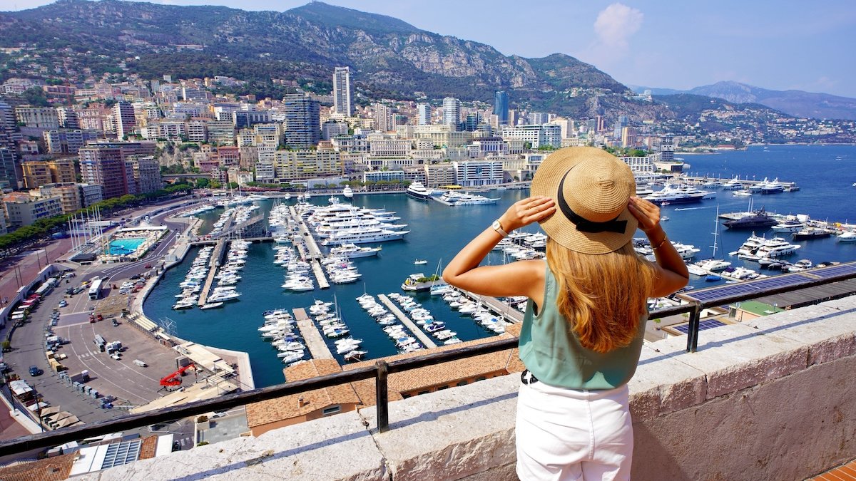 monaco-port-girl.jpg