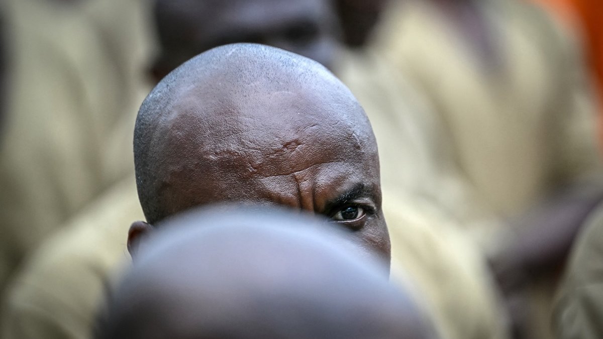 prisoner-equatorial-guinea.jpg