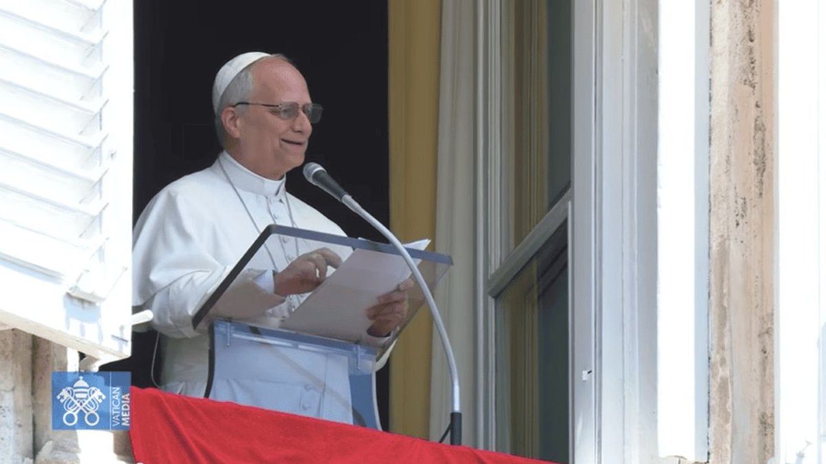 Leon-XIV-durante-la-oracion-del-Regina-Caeli-3-de-mayo-de-2026.-©️-Captura-de-pantalla-de-YouTube-Vatican-Media