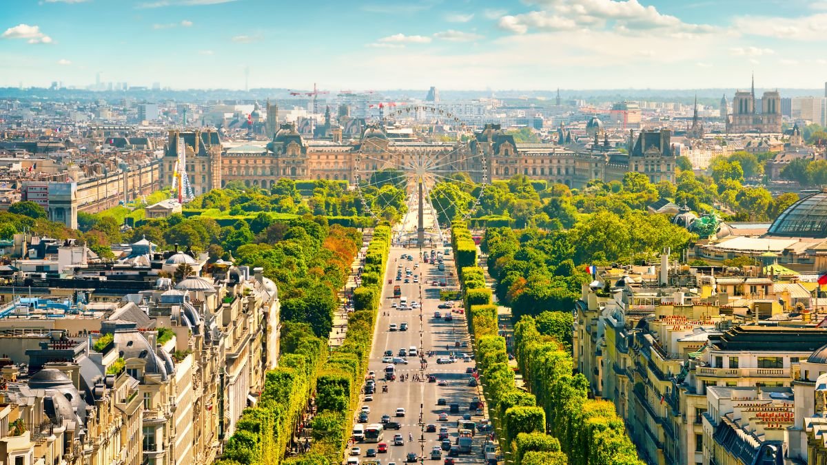 CHAMPS-ELYSEES.jpg