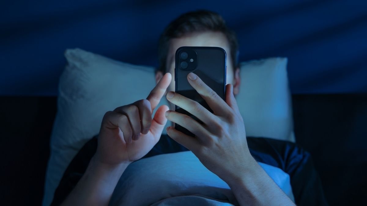 scroller-la-nuit.jpg