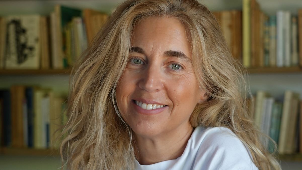 ANNE-PEREGRINI.jpg