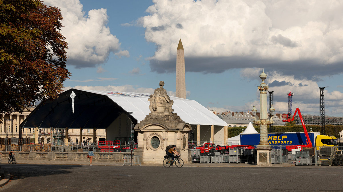 CONCORDE-FRANCE-POPE-LEO.jpg