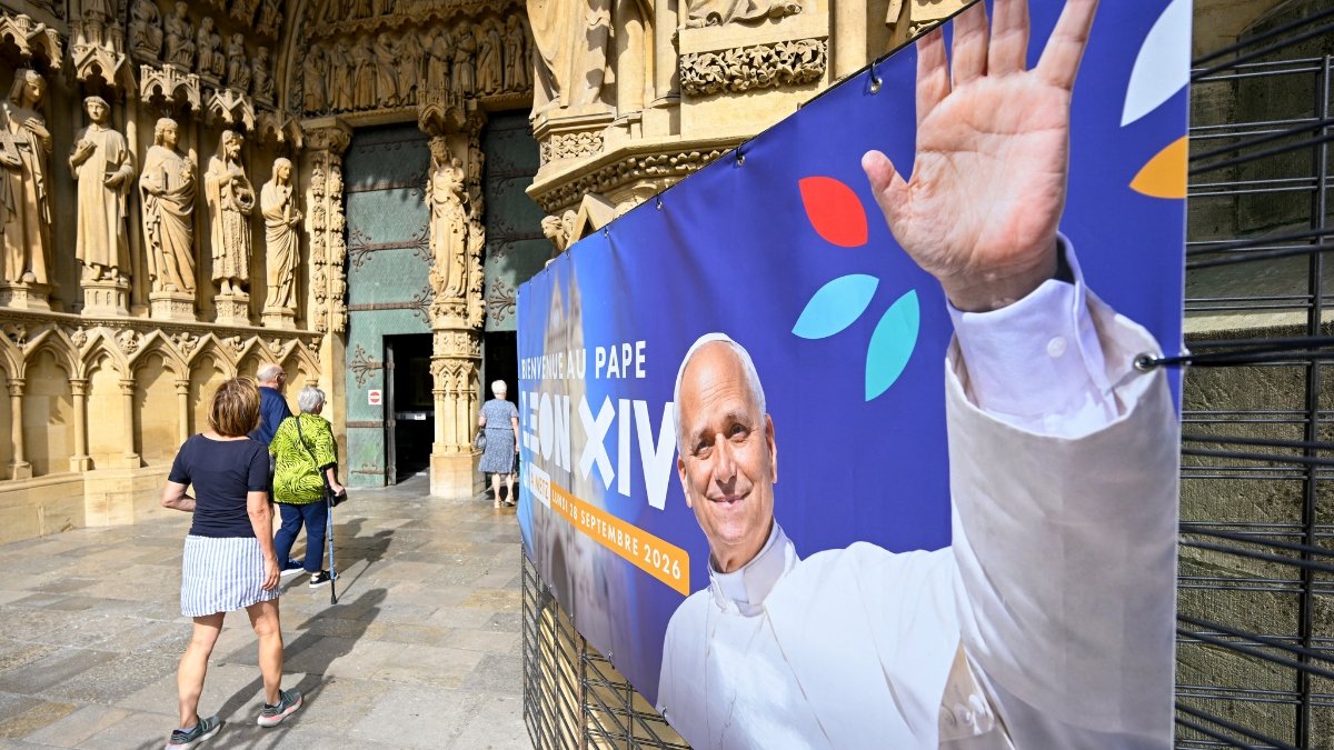 affiche-venue-leon-xiv-france-afp