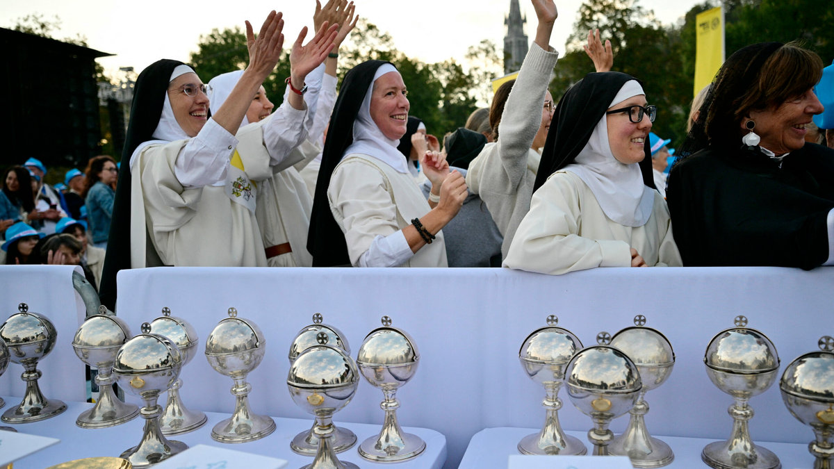 nuns-arrive-pope-leo-xiv-mass-sanctuary-our-lady-lourdes-france-september-27-2026