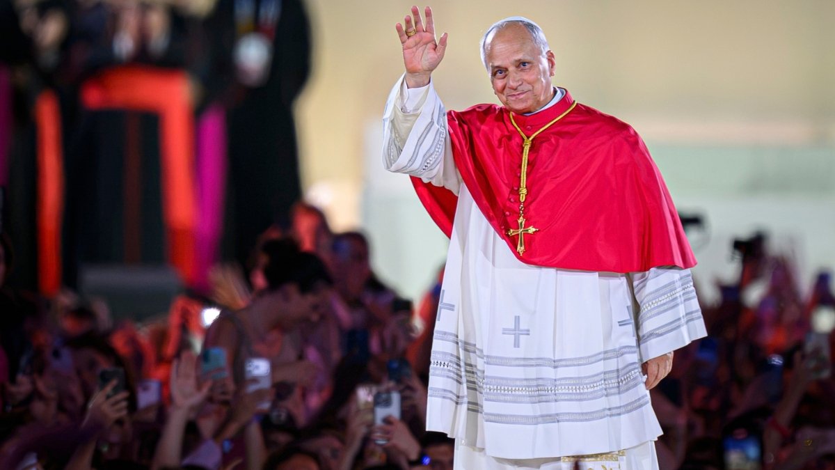 pope-leo-france-stade-de-france-JB.Delerue-Diocese-of-Paris