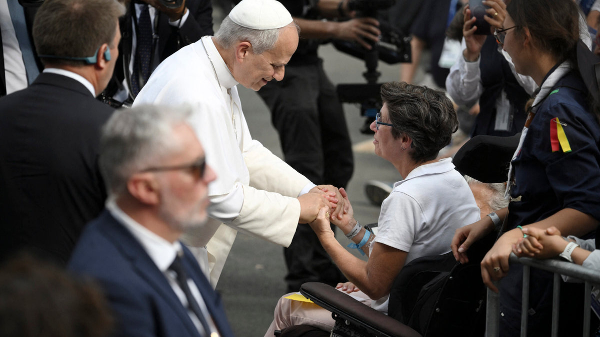 pope-leo-xiv-cheers-woman-wheelchair-accueil-notre-dame-lourdes-france-september-27-2026