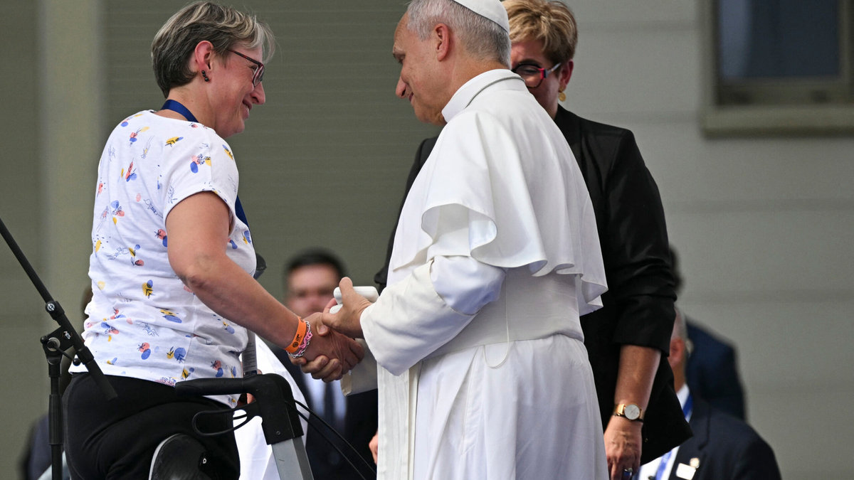 pope-leo-xiv-welcomes-marguerite-hourt-accueil-notre-dame-lourdes-france-september-27-2026