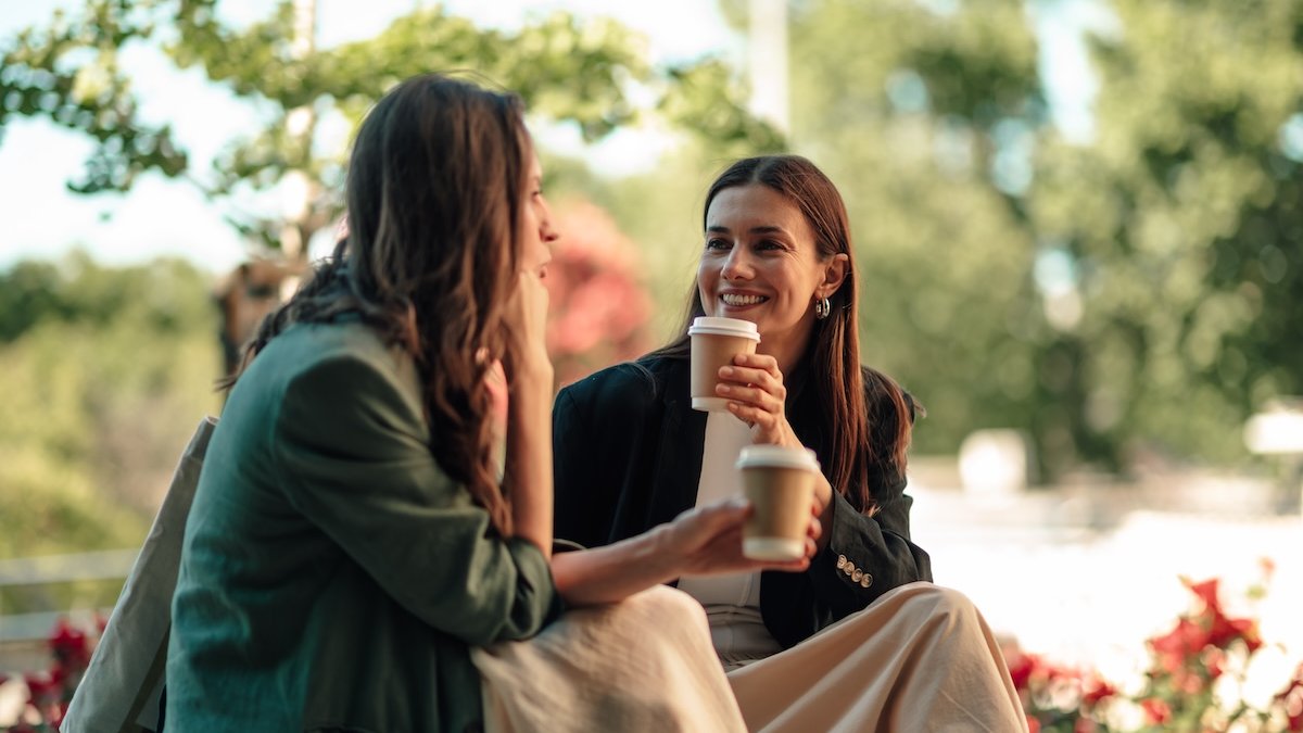 amigas-conversación