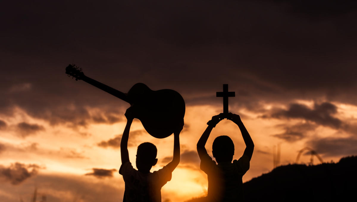 CROSS AND GUITAR