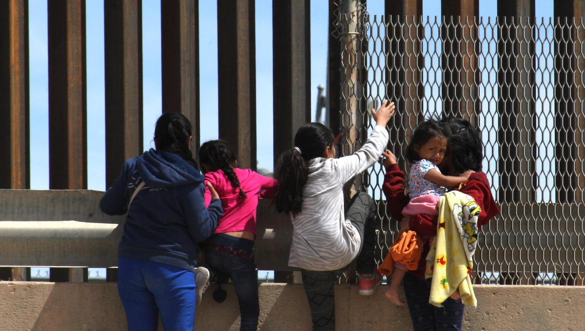 MIGRANTS