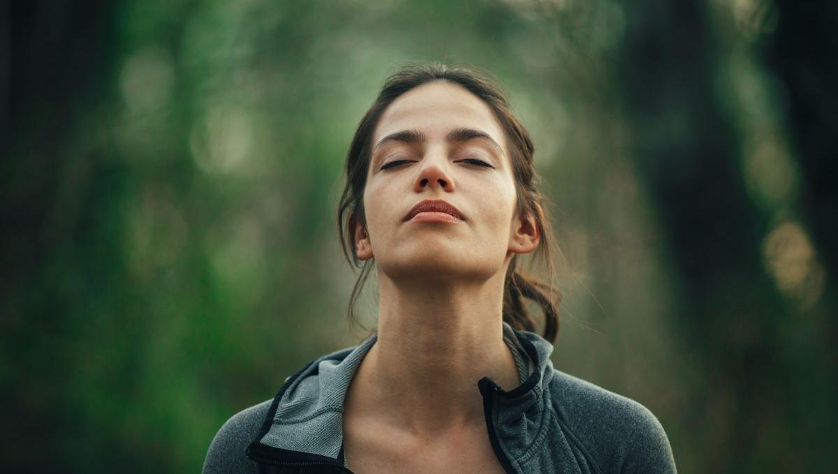 mujer respirando