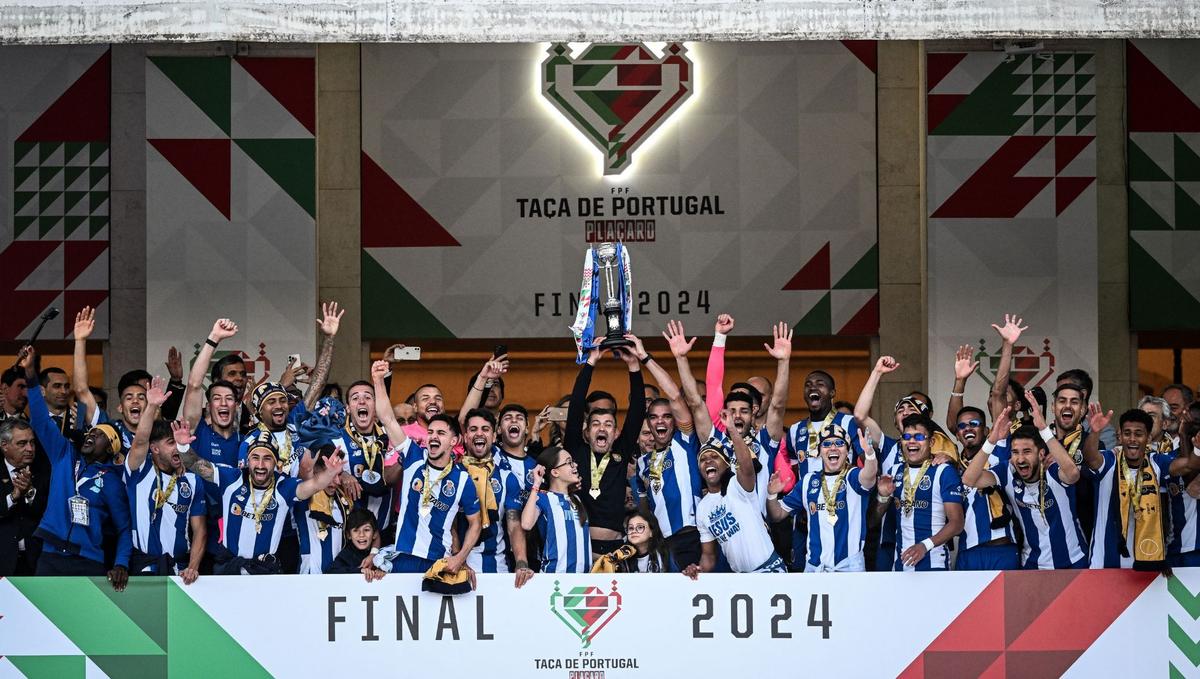Piłkarze FC Porto w Fatimie dziękowali za Puchar Portugalii