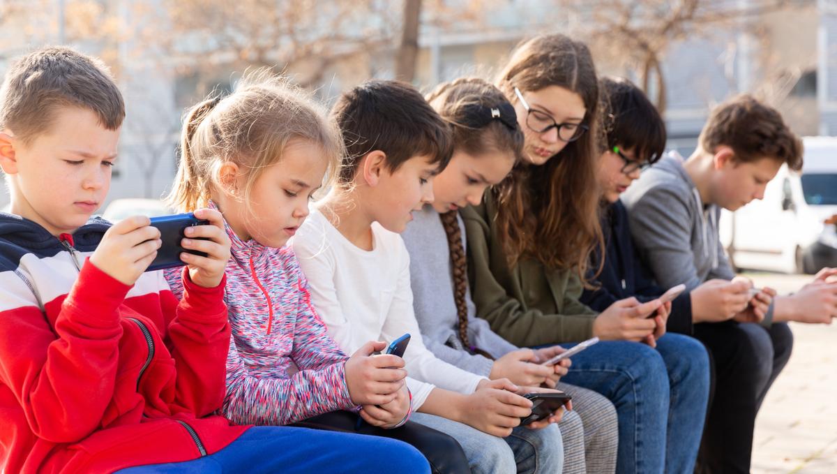 Enfants réseaux sociaux