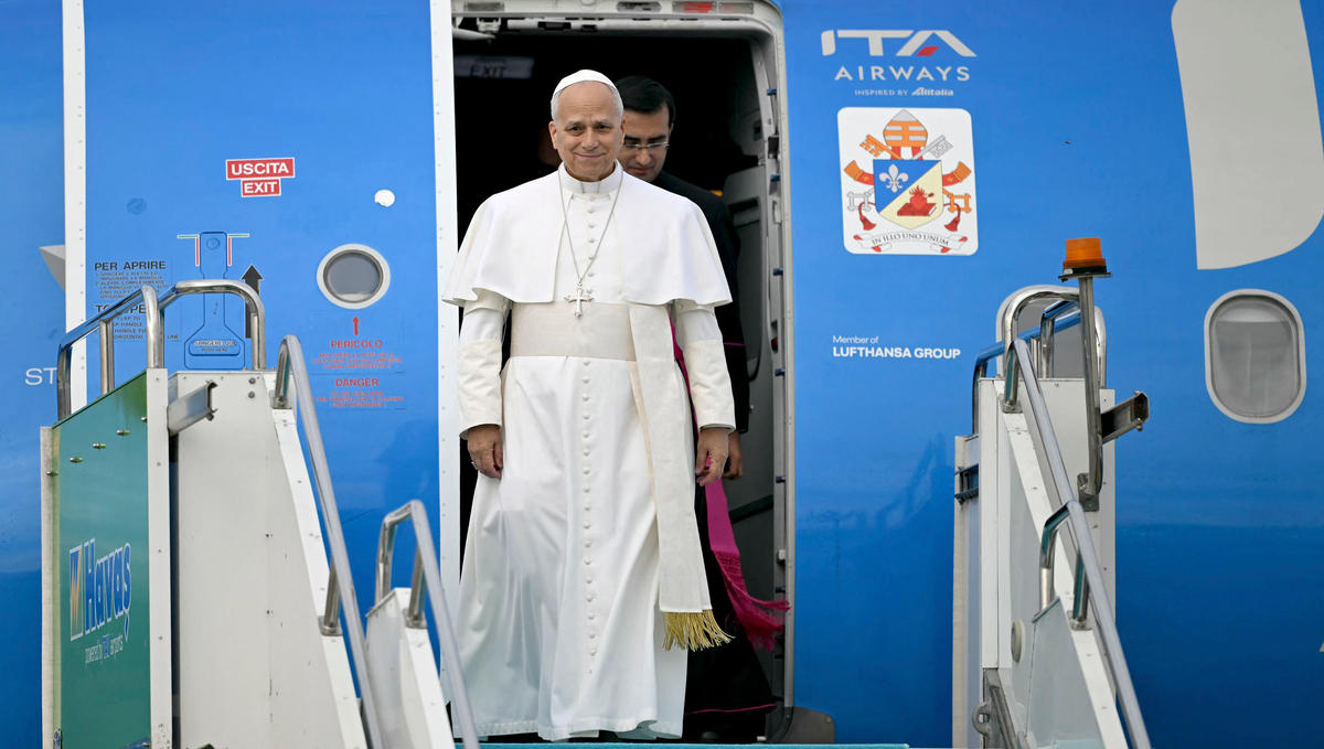pope-leo-xiv-plane-turkey-lebanon
