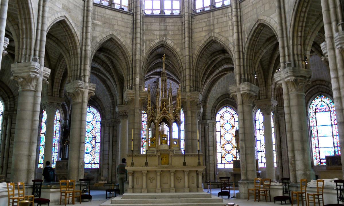 {"rendered":"En images : que reste-t-il de saint Denis ?"}