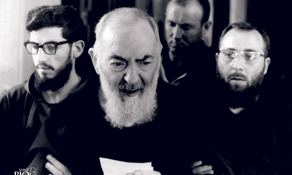 Fotografije svetega patra Pija