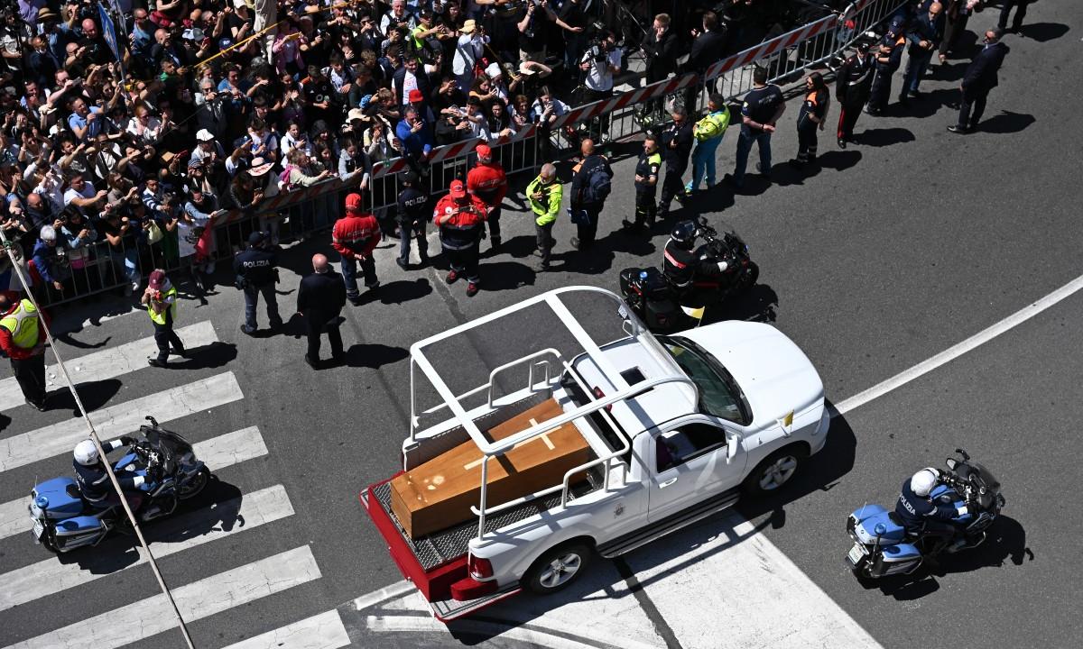 (Slideshow) Burial rite of Pope Francis