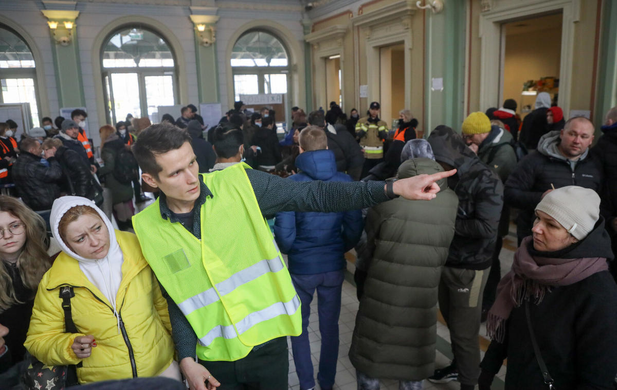 Polacy pomagają Ukraińcom na granicy