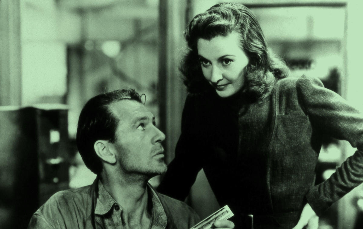 3 christmas movies - Gary Cooper and Barbara Stanwick in Meet John Doe