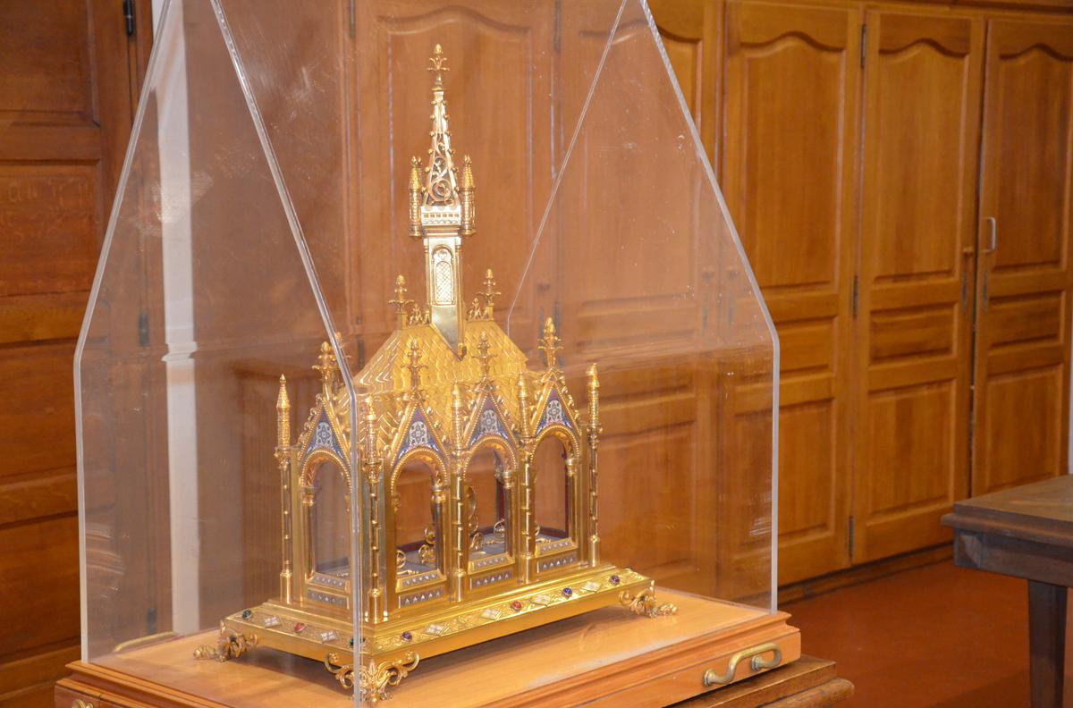 Reliques, Sainte Thérèse, reliquaire gothique
