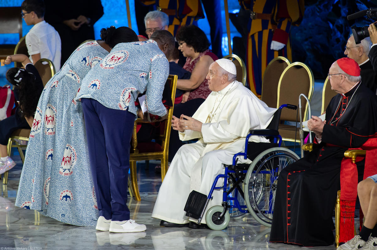 Pope Francis attends the Festival of Families - 10th World Meeting of Families - Paul VI Hall