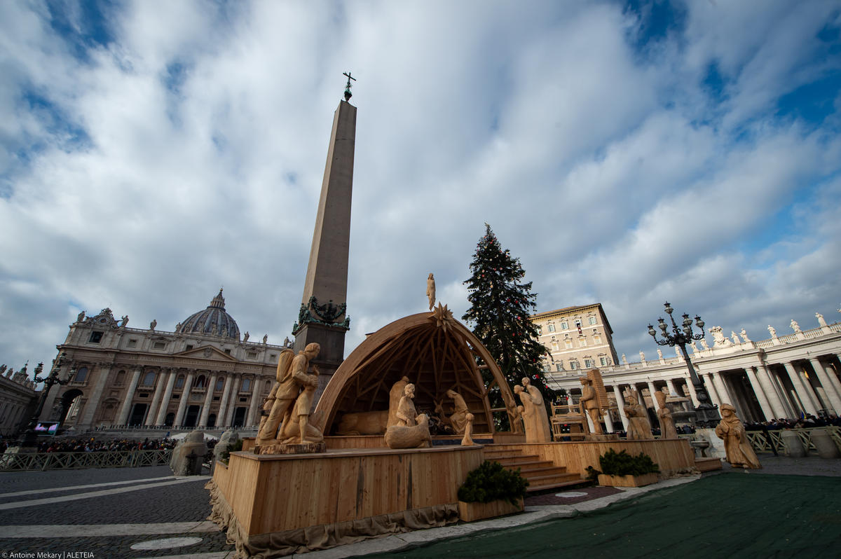 Pope Francis Angelus prayer December 26, 2022