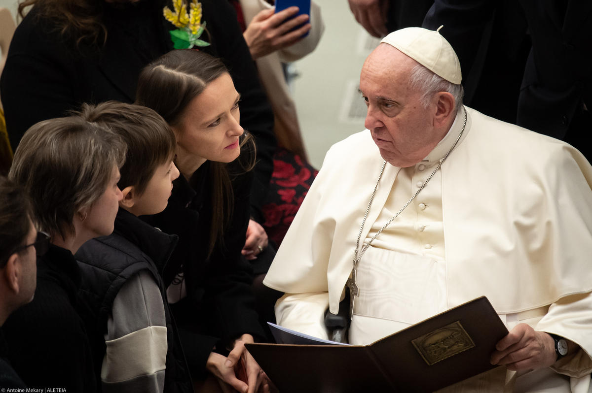 Pope Francis receives a gift from Yuliya Fedosiuk, wife of Azov battalion fighter Arseniy Fedosiuk