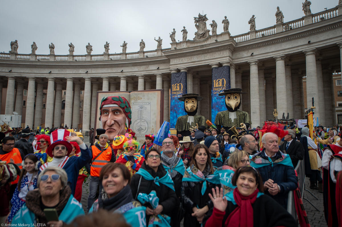 Pope-Francis-Angelus-prayer-at-St.-Peters-square-Jan-06-2023