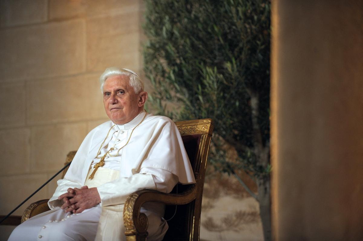 Benedykt XVI w Kolegium Bernardynów w Paryżu