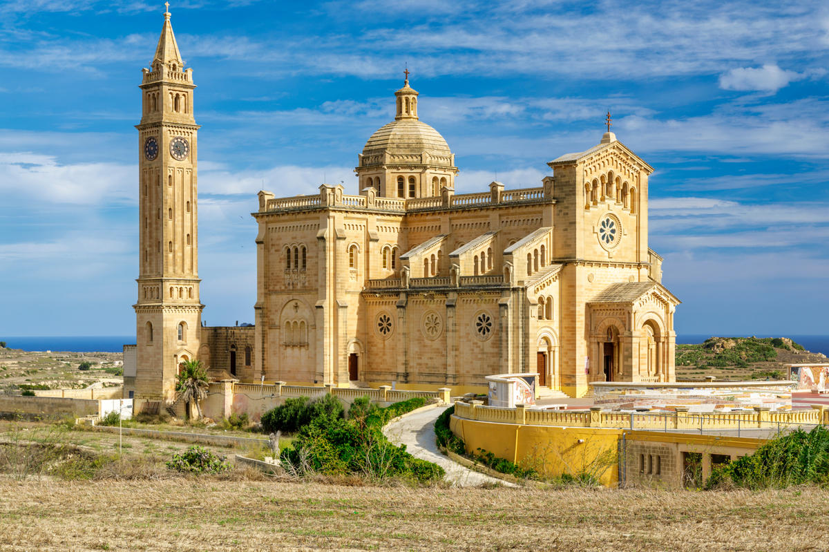 WEB2-TA PINU-MALTA-SHRINE-shutterstock_1866478552.jpg